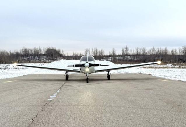 1977 PIPER ARROW III Photo 3