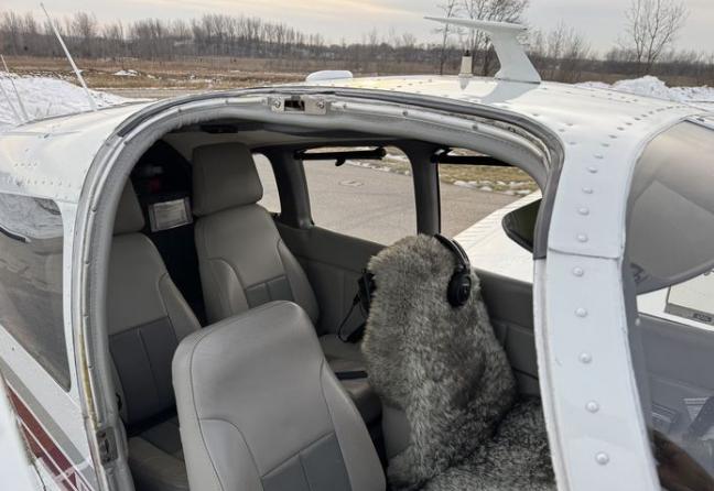 1977 PIPER ARROW III Photo 2