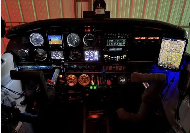 1977 PIPER ARROW III Photo 5