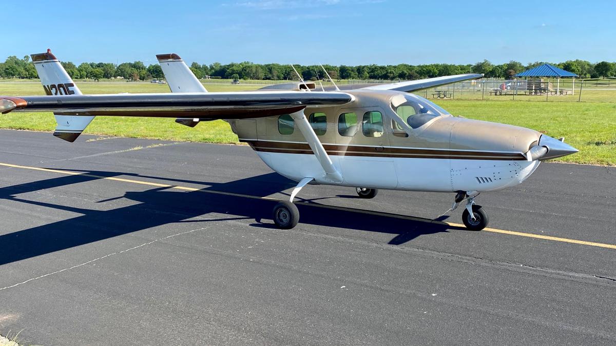 1977 Cessna P337 Photo 2