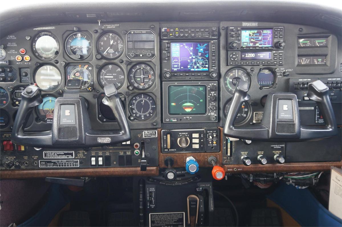 1982 Cessna Turbo 210N Photo 2