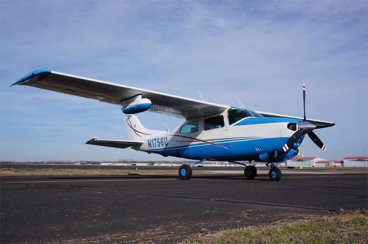 1982 Cessna Turbo 210N Photo 2