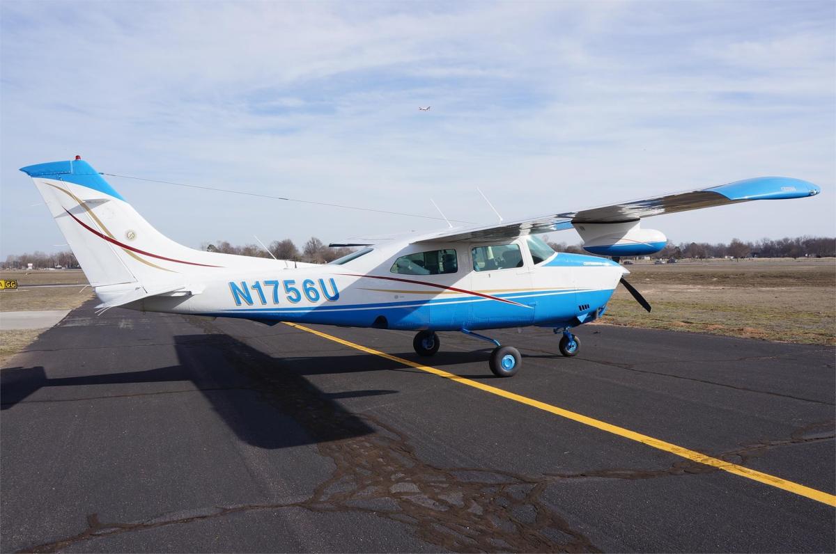 1982 Cessna Turbo 210N Photo 3