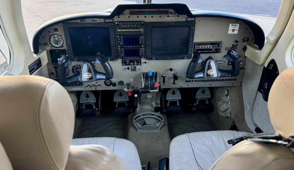 2005 Piper Saratoga II TC Photo 5