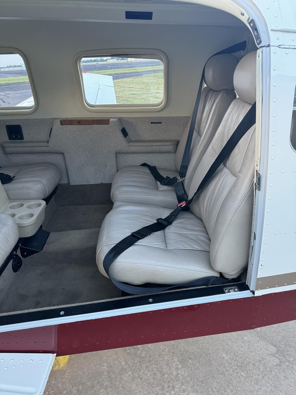 2005 Piper Saratoga II TC Photo 2