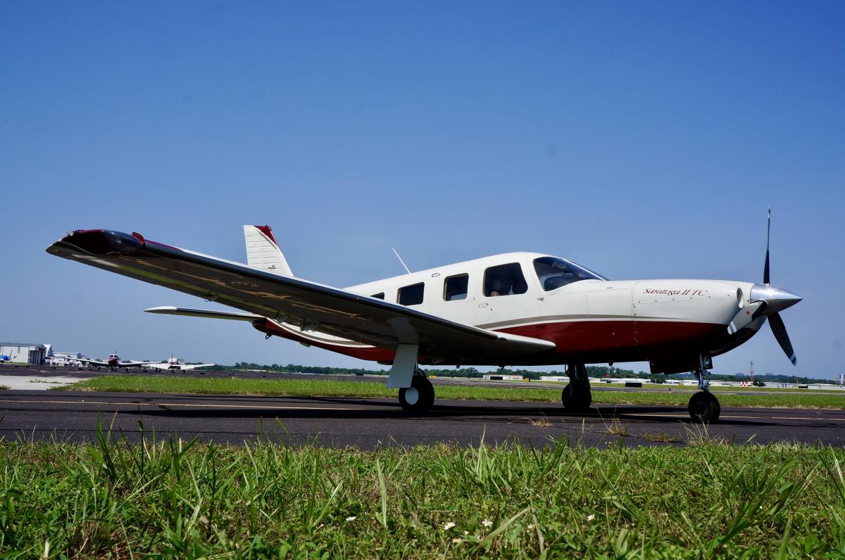 2005 Piper Saratoga II TC Photo 2
