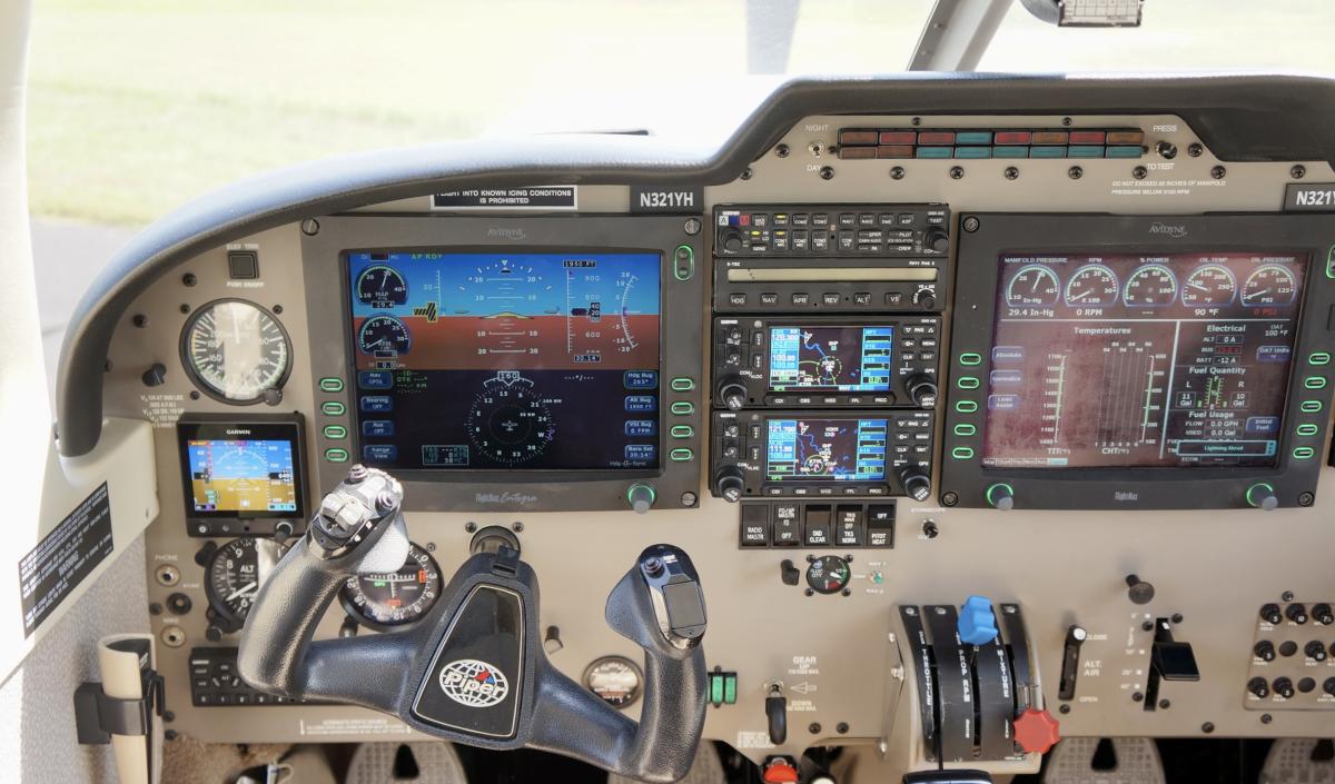 2005 Piper Saratoga II TC Photo 3