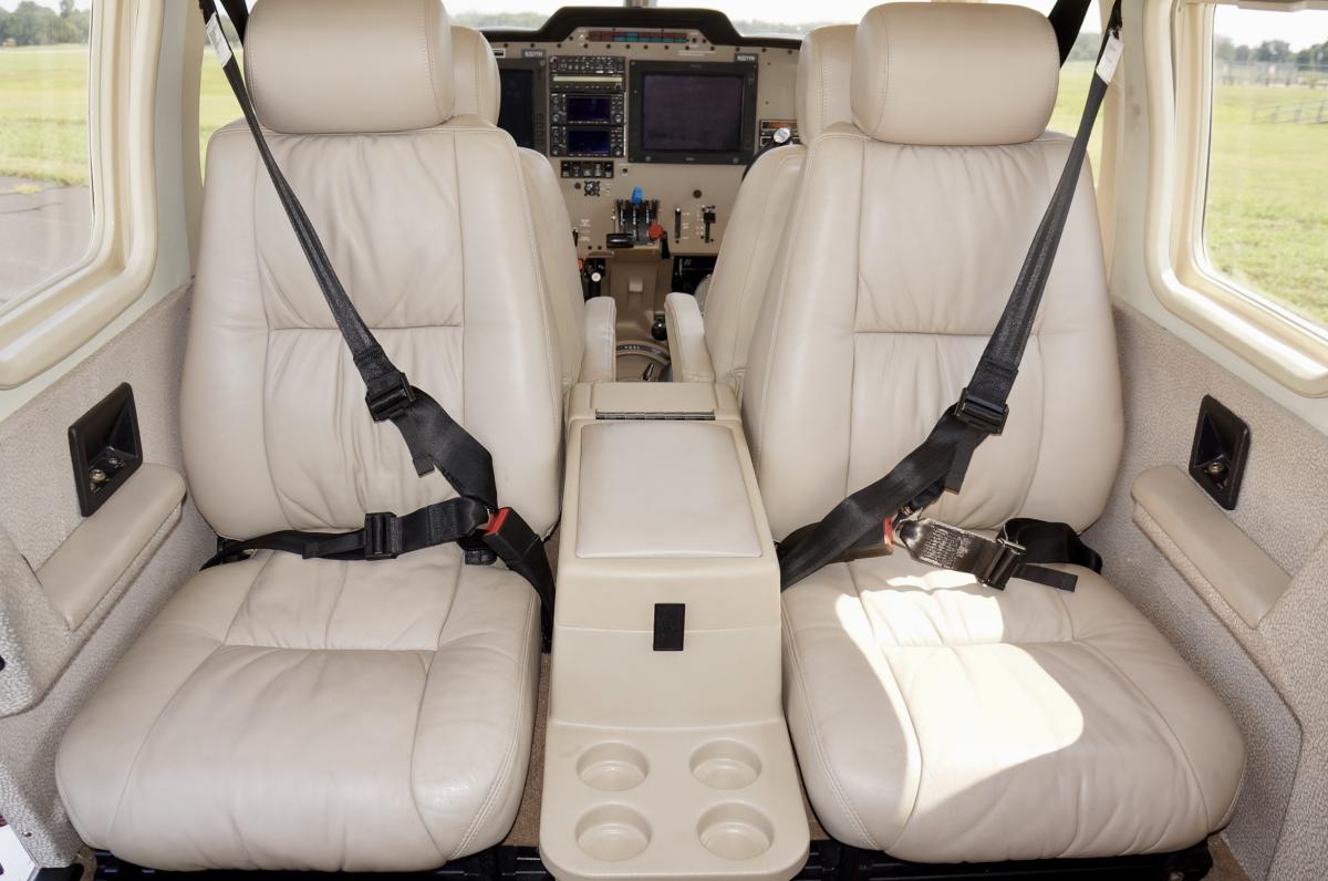 2005 Piper Saratoga II TC Photo 4