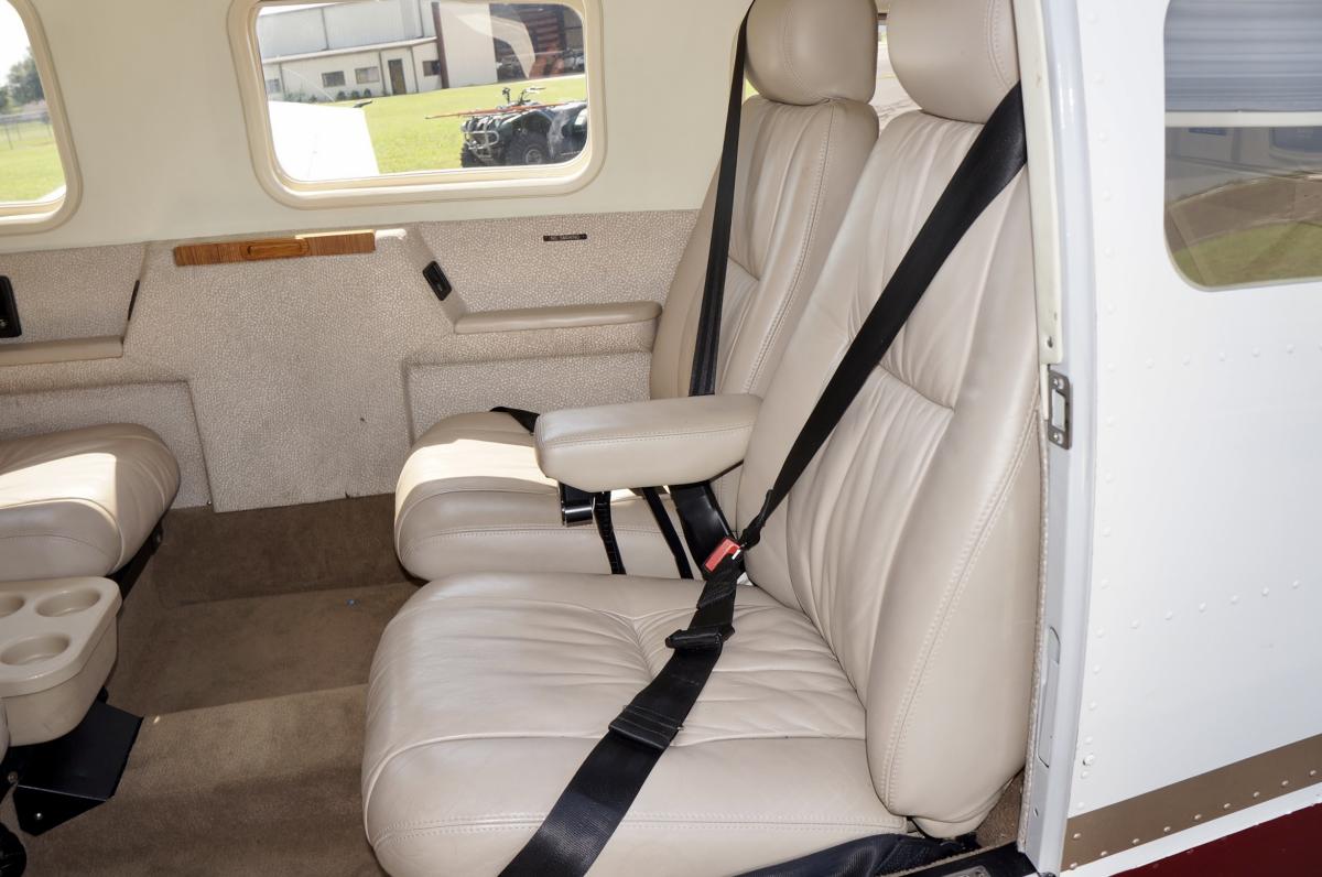 2005 Piper Saratoga II TC Photo 6