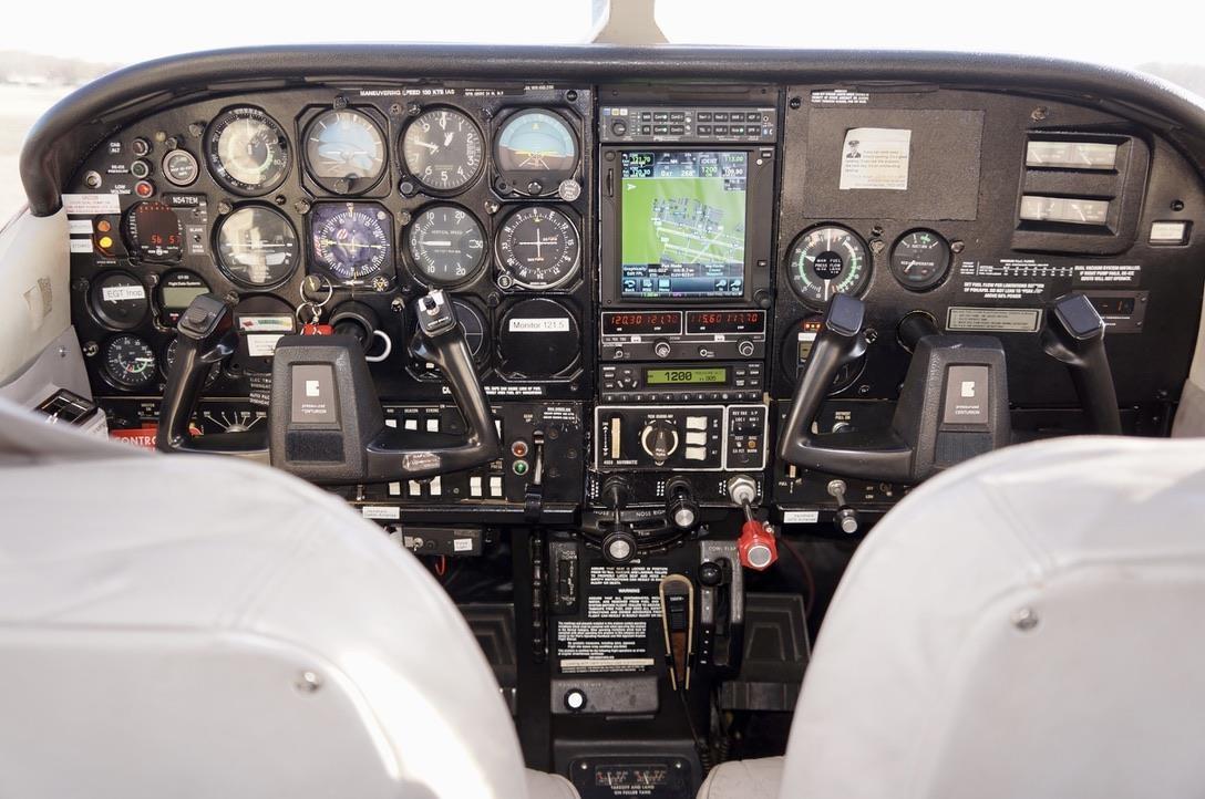 1979 Cessna P210N Photo 4