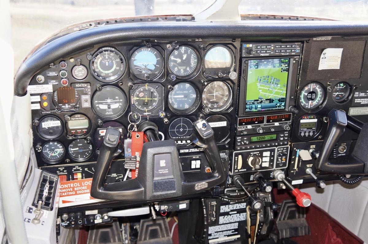 1979 Cessna P210N Photo 6