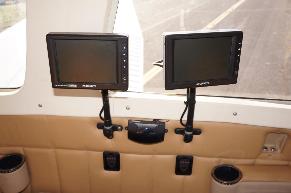 1982 Piper Saratoga SP Photo 3