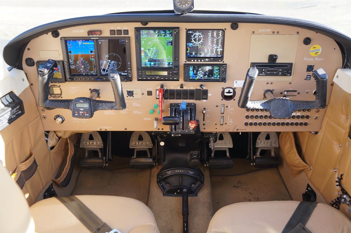 1982 Piper Saratoga SP Photo 2