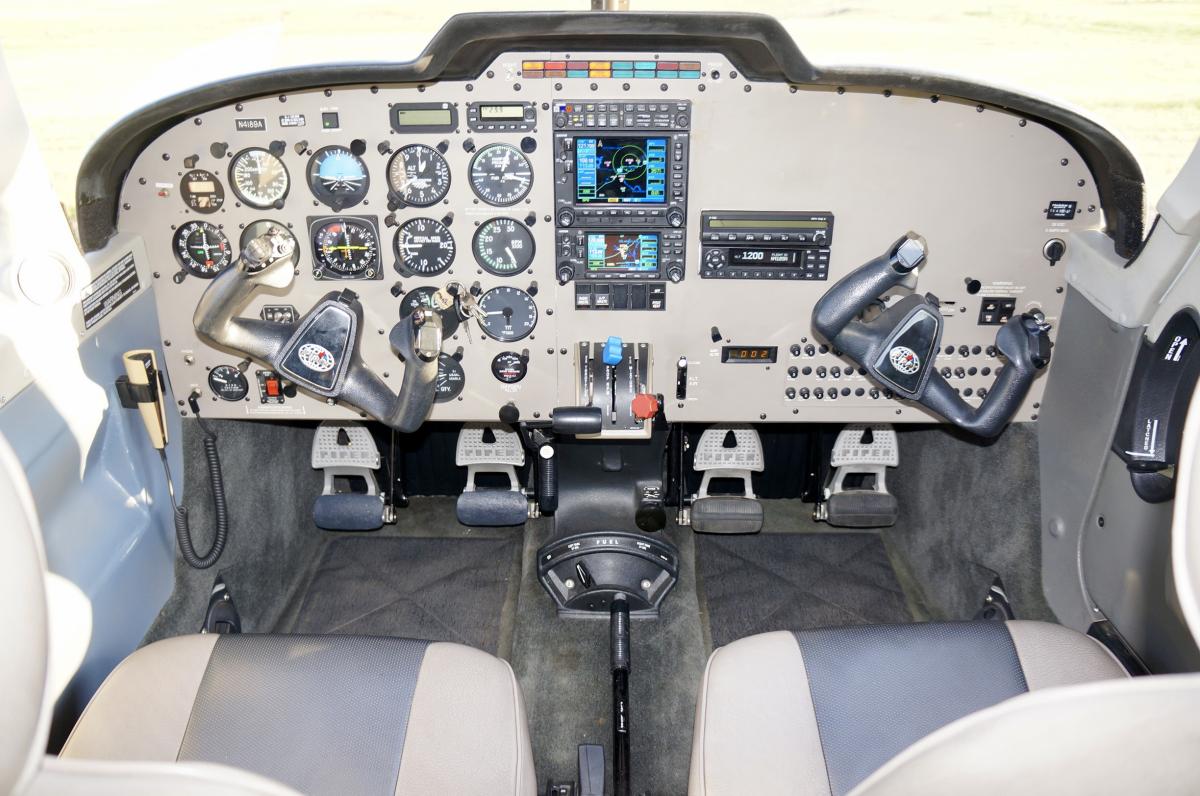 2003 Piper 6XT Photo 6