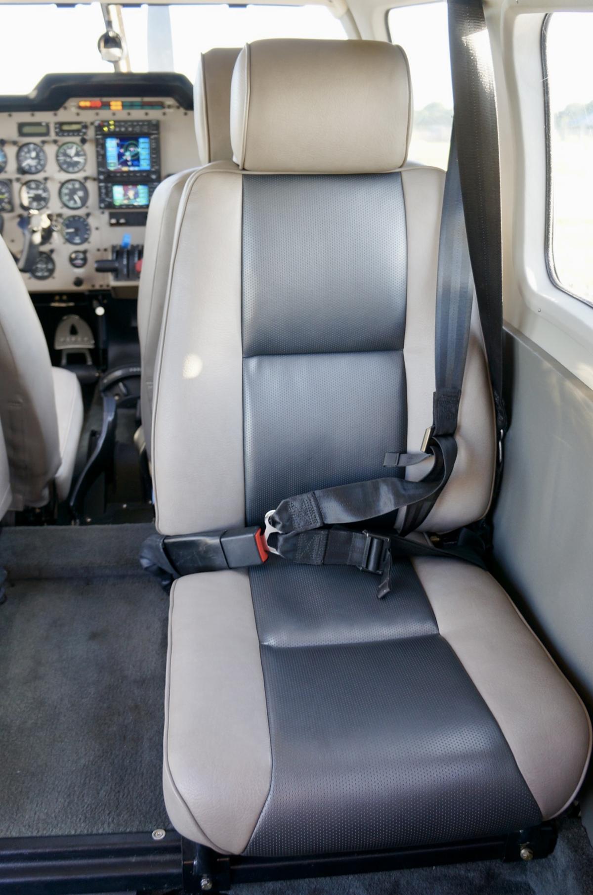 2003 Piper 6XT Photo 3