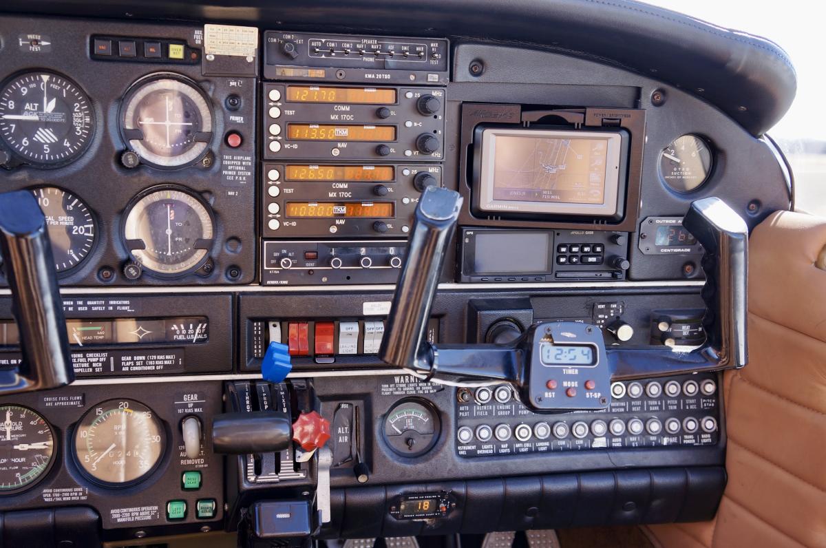 1977 Piper Turbo Arrow III Photo 3