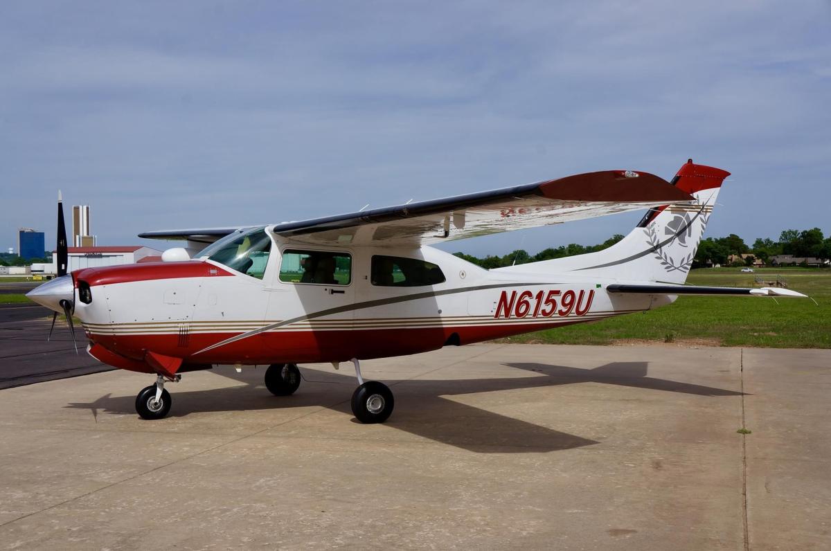 1985 Cessna Turbo 210R Photo 3