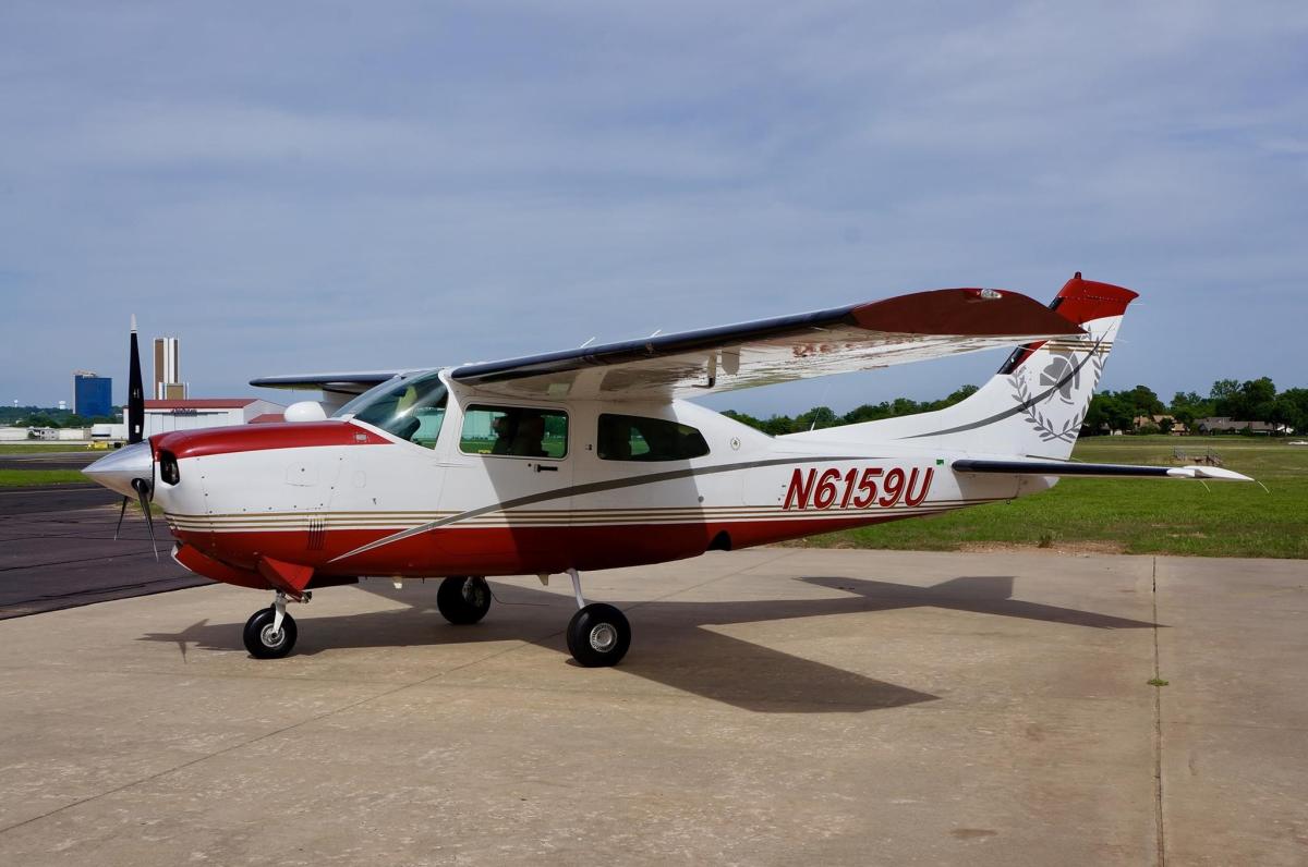 1985 Cessna Turbo 210R Photo 4