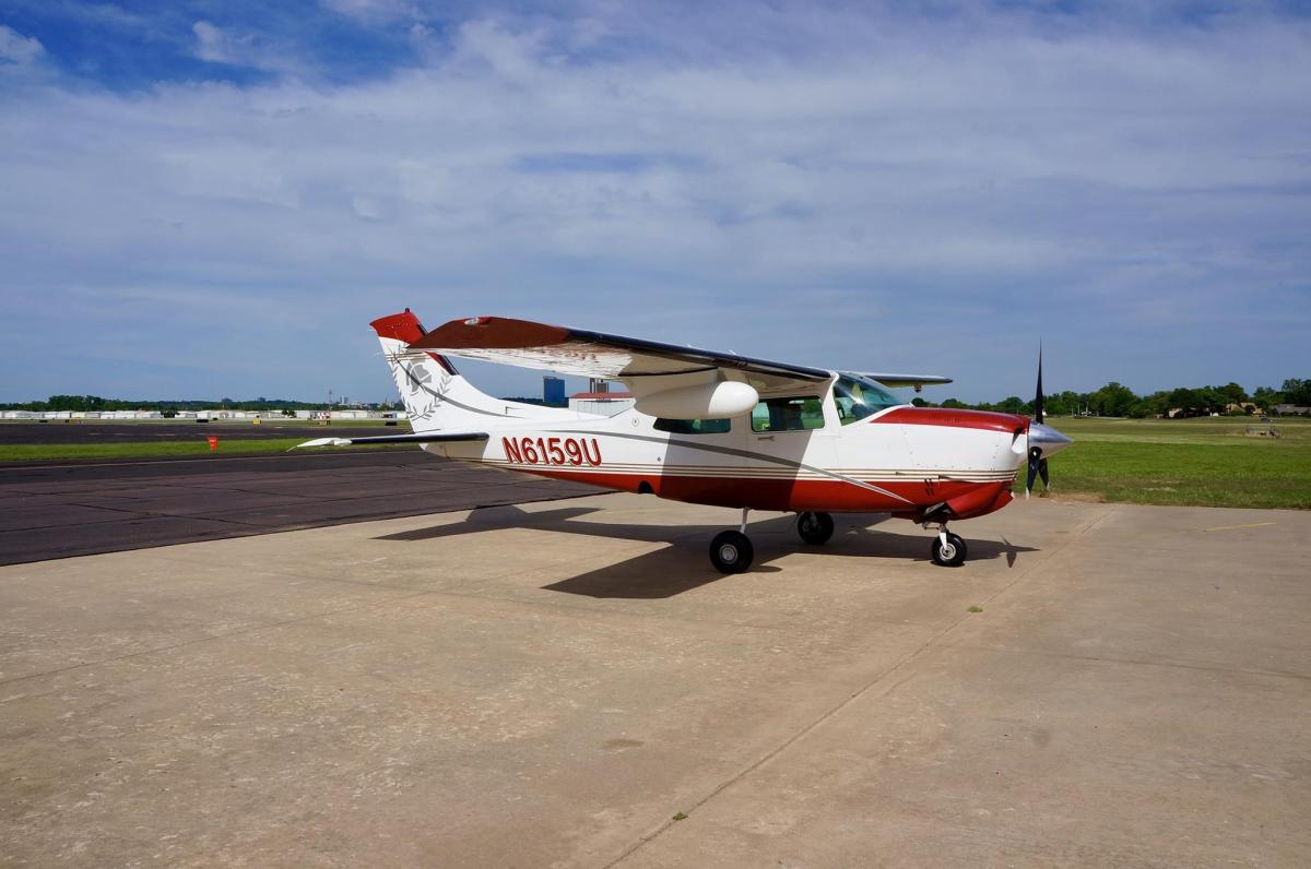 1985 Cessna Turbo 210R Photo 4