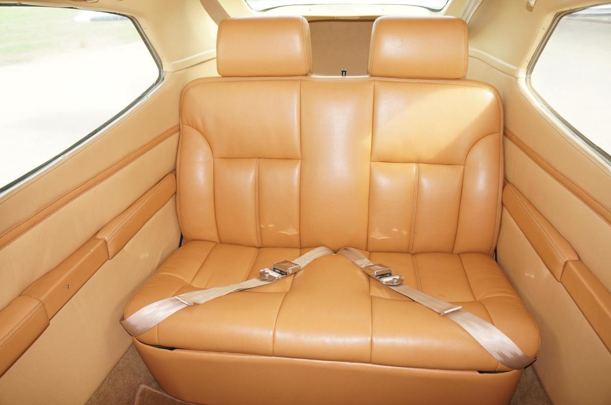 1985 Cessna Turbo 210R Photo 7