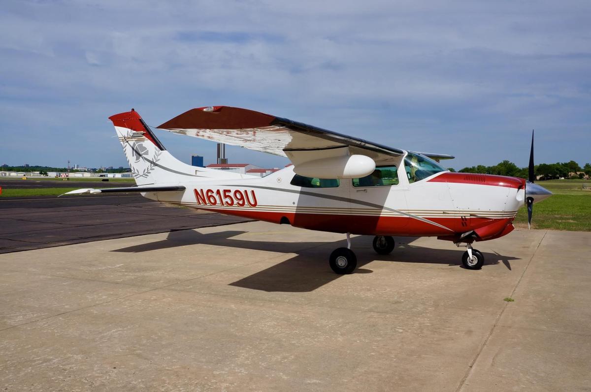 1985 Cessna Turbo 210R Photo 4