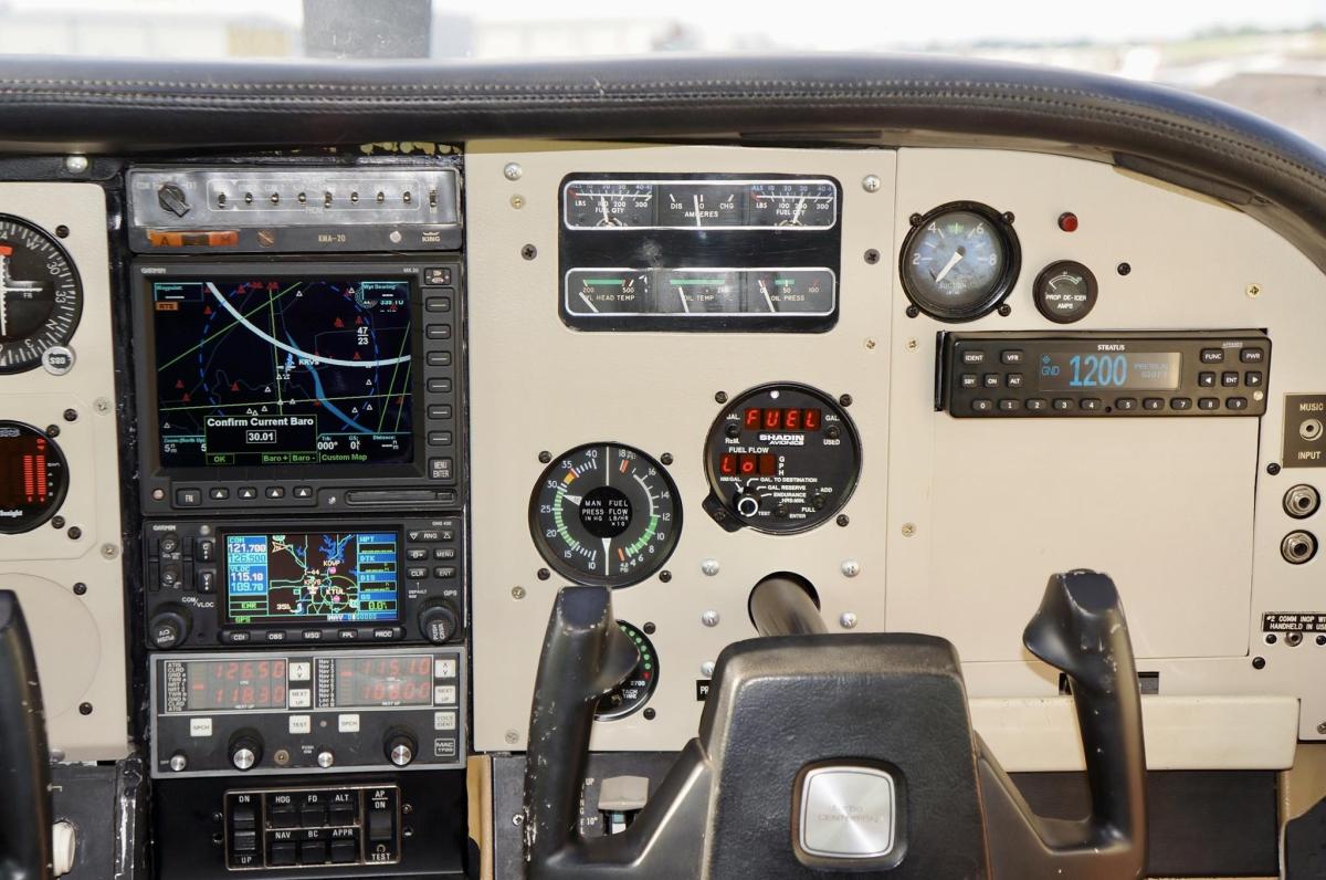 1976 Cessna Turbo 210L Photo 3