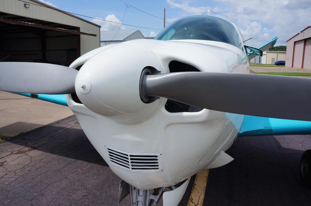 1960 Beechcraft M35 Bonanza Photo 2