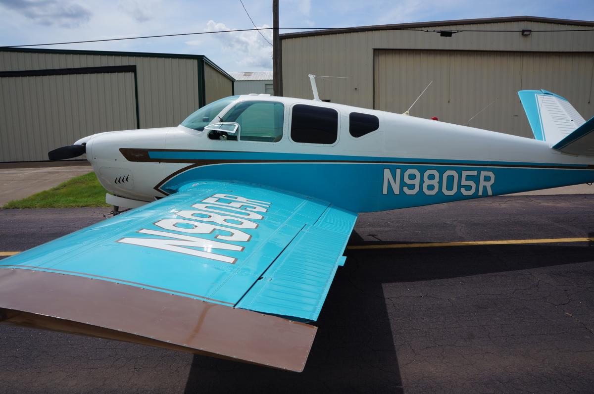 1960 Beechcraft M35 Bonanza Photo 3
