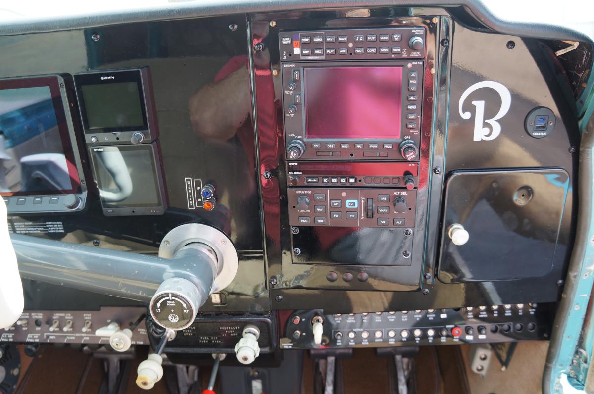1960 Beechcraft M35 Bonanza Photo 4