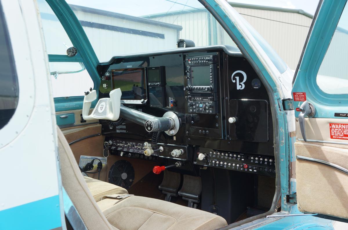 1960 Beechcraft M35 Bonanza Photo 3