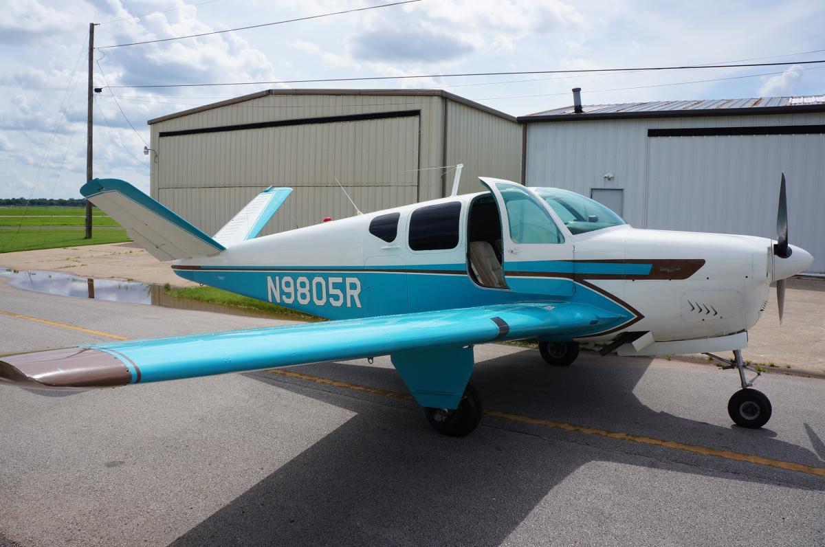 1960 Beechcraft M35 Bonanza Photo 4