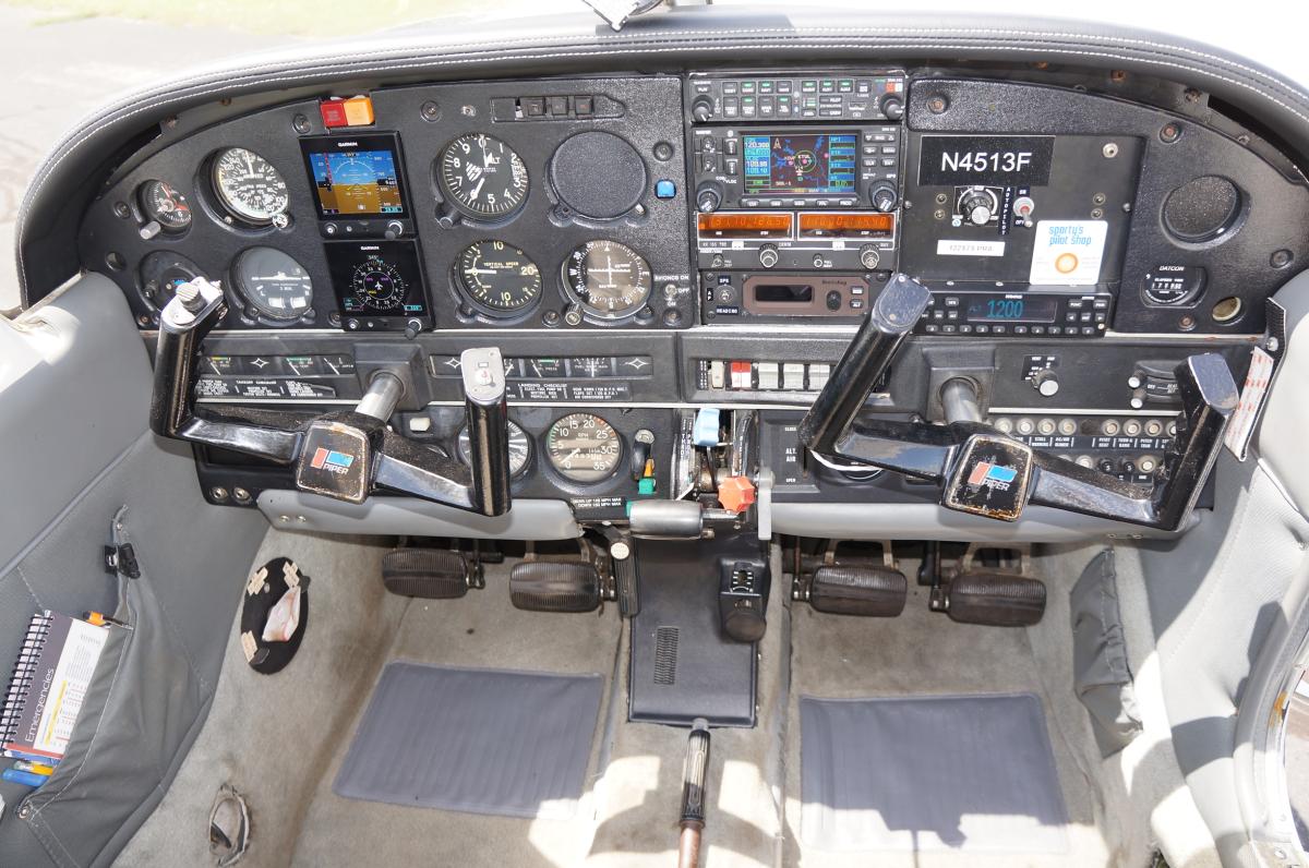 1976 Piper Arrow II Photo 4