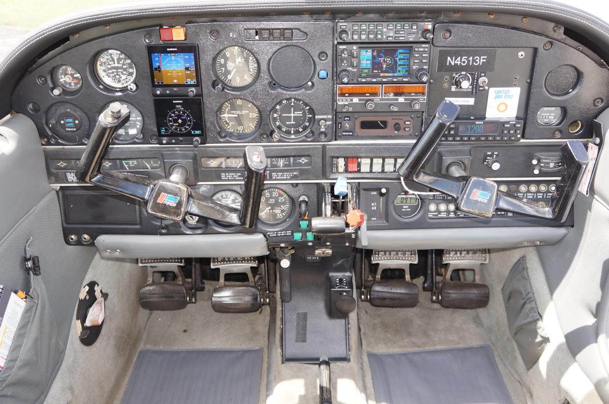 1976 Piper Arrow II Photo 7