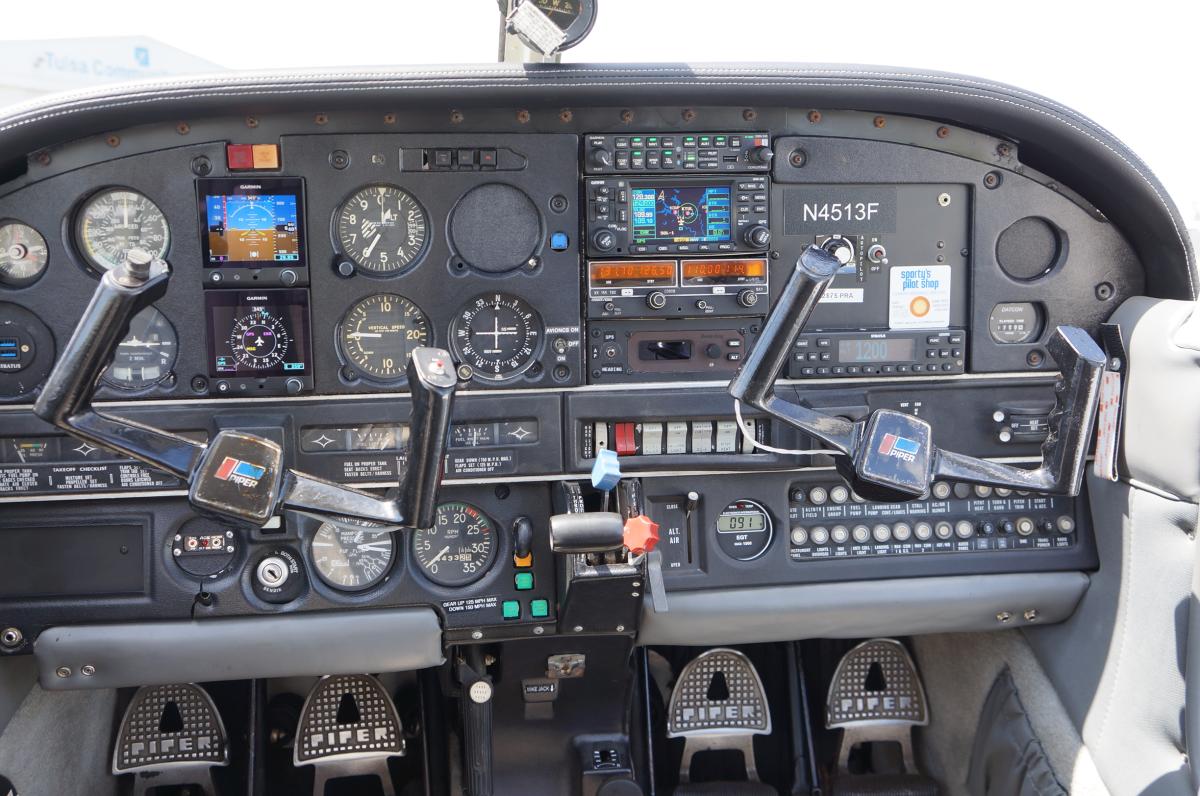 1976 Piper Arrow II Photo 4
