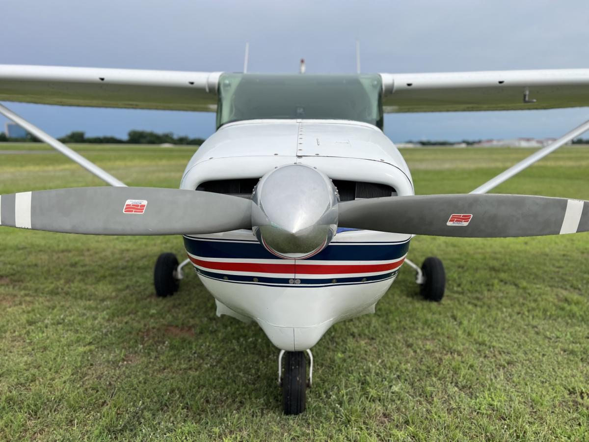 1963 Cessna 210C Photo 4