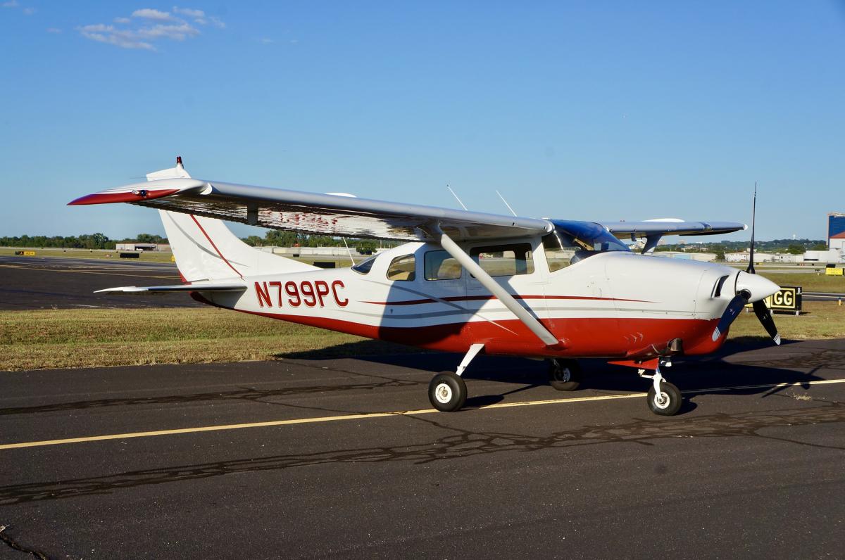 1966 Cessna Turbo 210F Photo 2