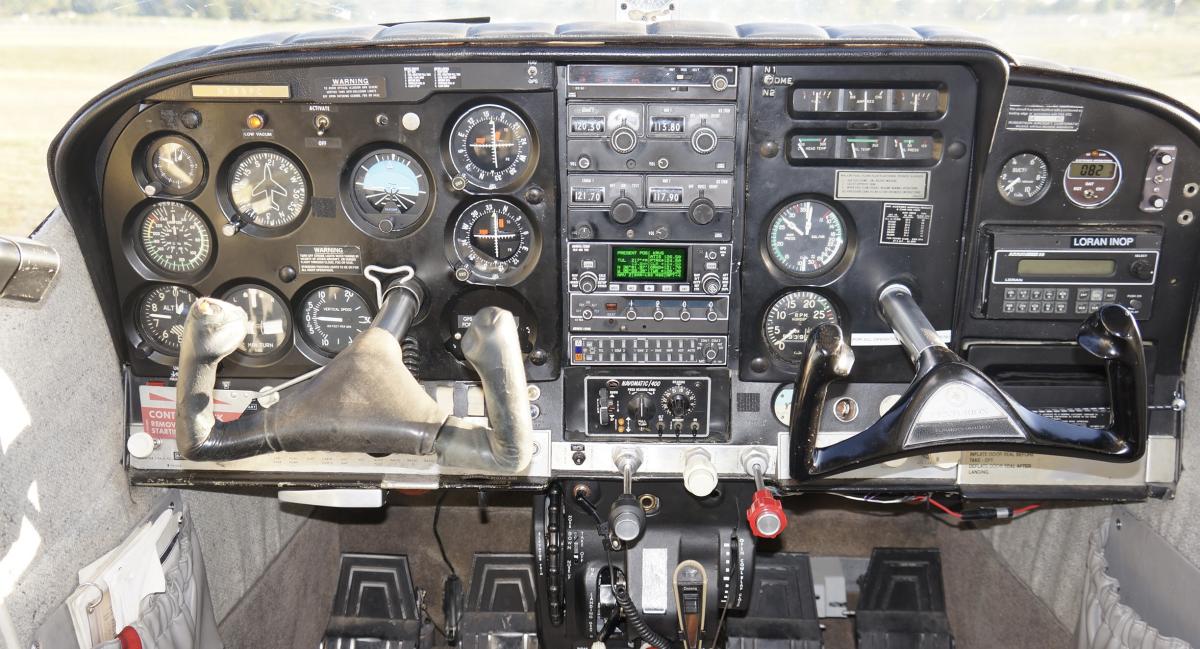 1966 Cessna Turbo 210F Photo 3