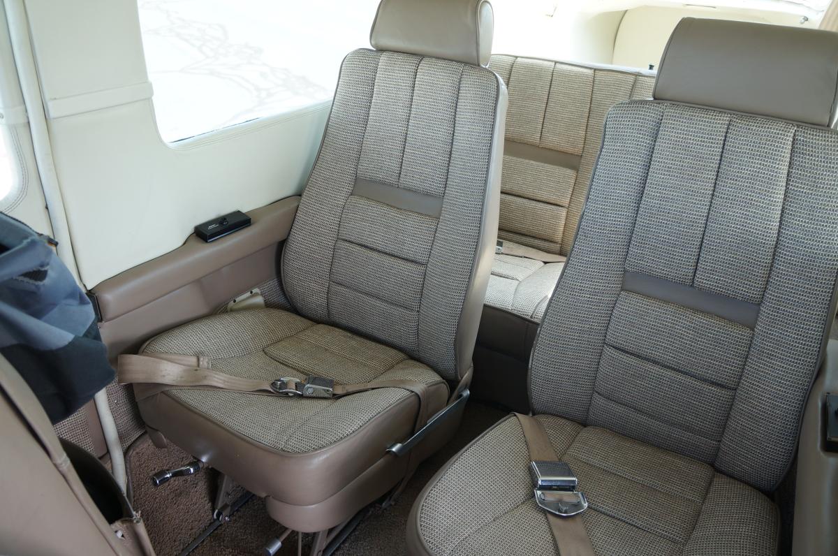 1981 Cessna T210N Photo 4