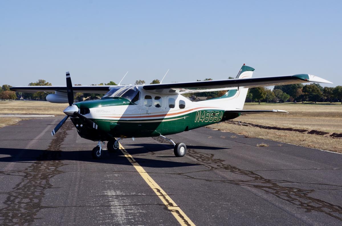 1983 Cessna P210N Photo 2