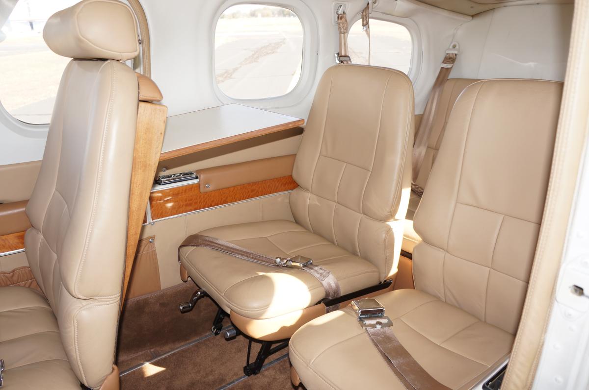 1983 Cessna P210N Photo 6