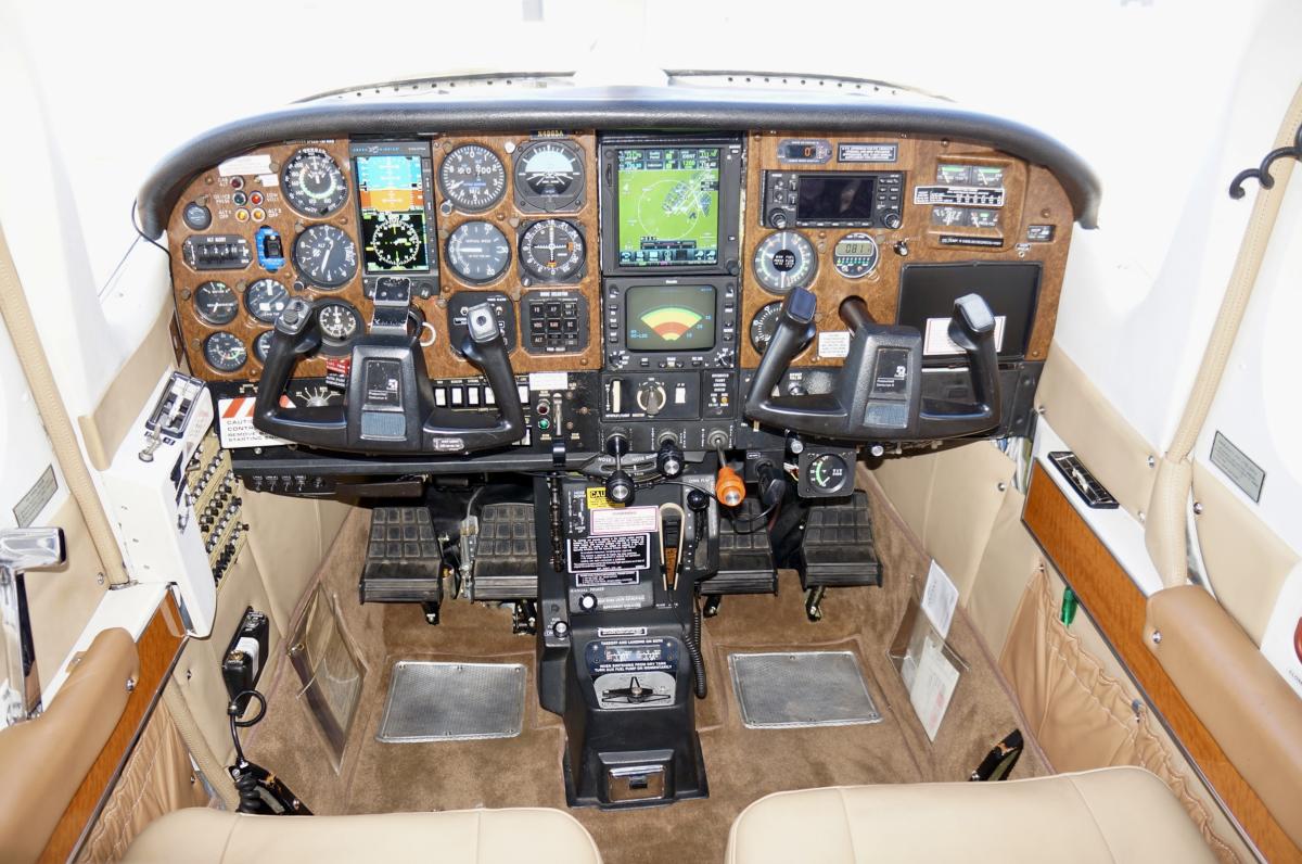 1983 Cessna P210N Photo 5