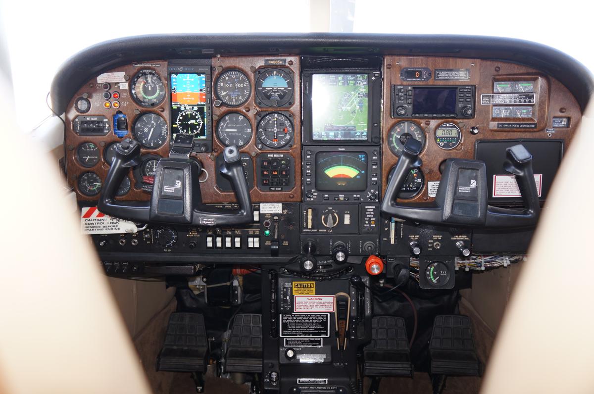 1983 Cessna P210N Photo 2