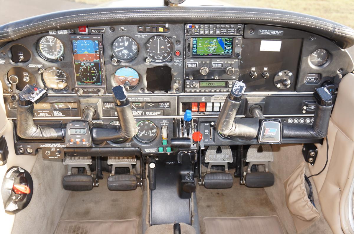 1977 Piper Turbo Arrow III Photo 7