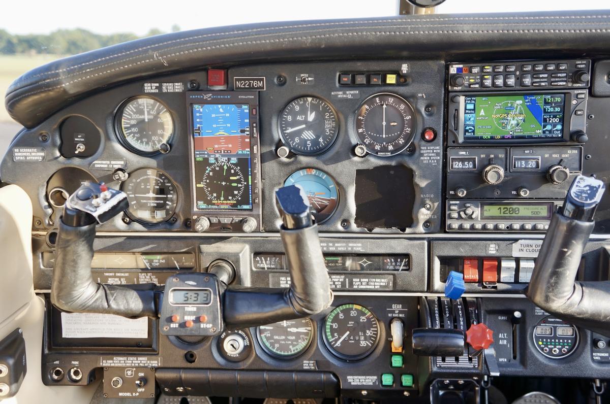 1977 Piper Turbo Arrow III Photo 2