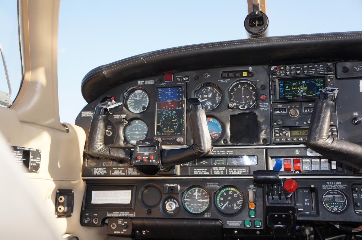 1977 Piper Turbo Arrow III Photo 4