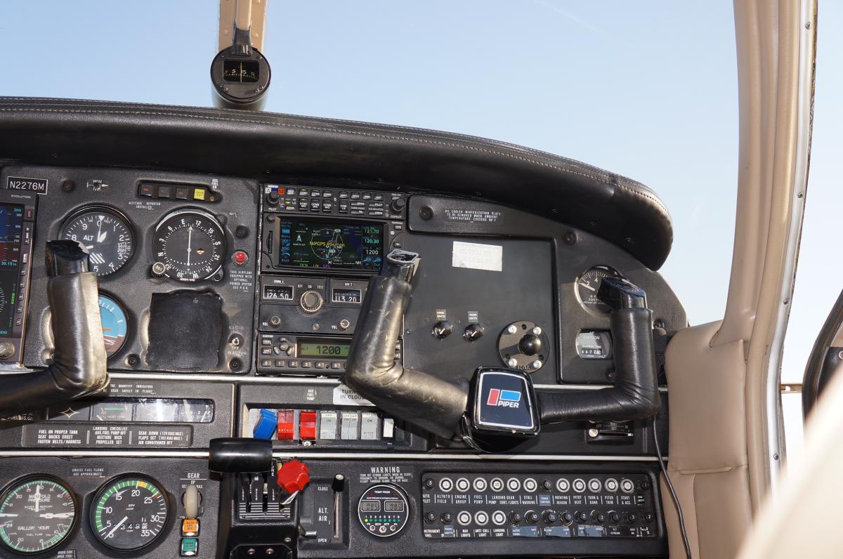 1977 Piper Turbo Arrow III Photo 5