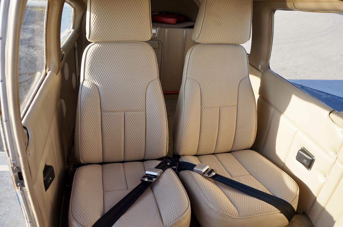 1977 Piper Turbo Arrow III Photo 2