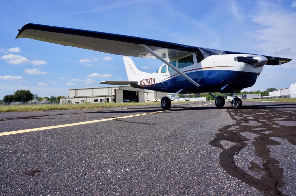 1964 Cessna 210D Photo 6