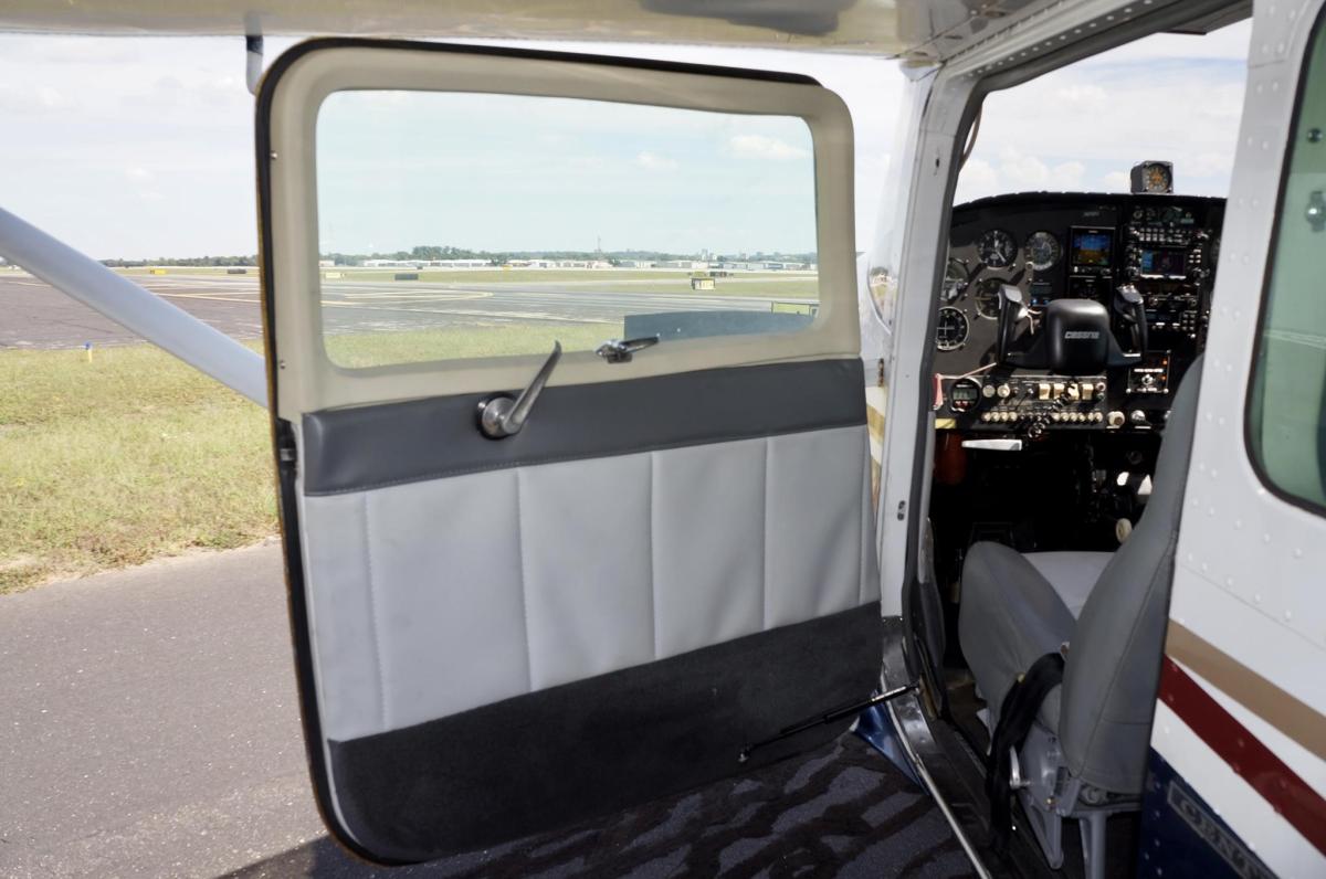 1964 Cessna 210D Photo 5