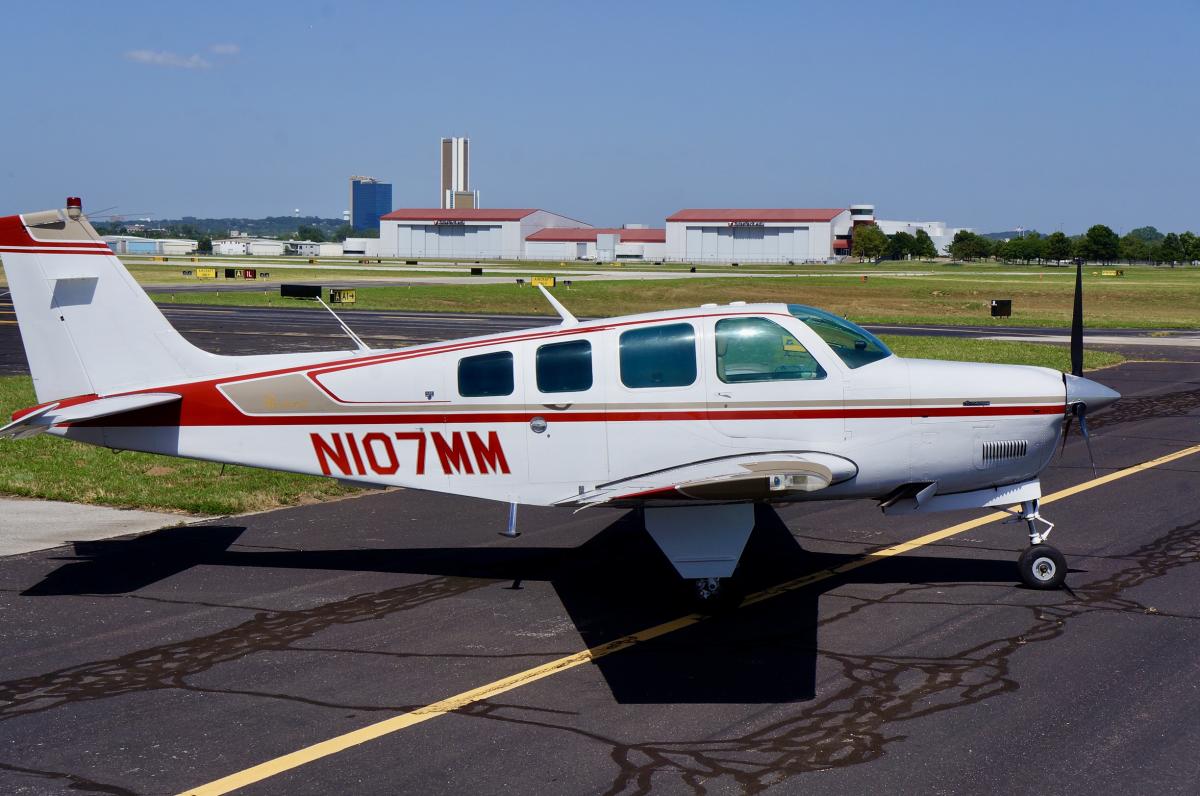 1983 Beechcraft A36 Bonanza Photo 3